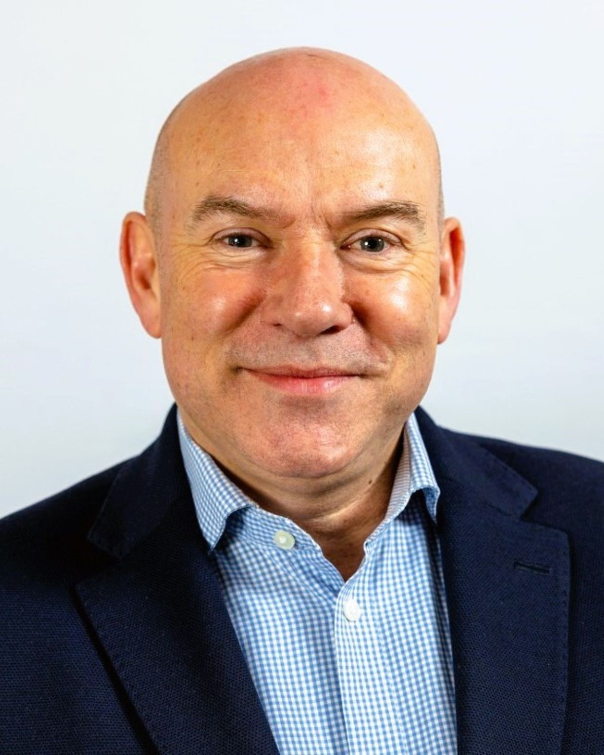 Dr Neil Bentley-Gockmann OBE – Trustee